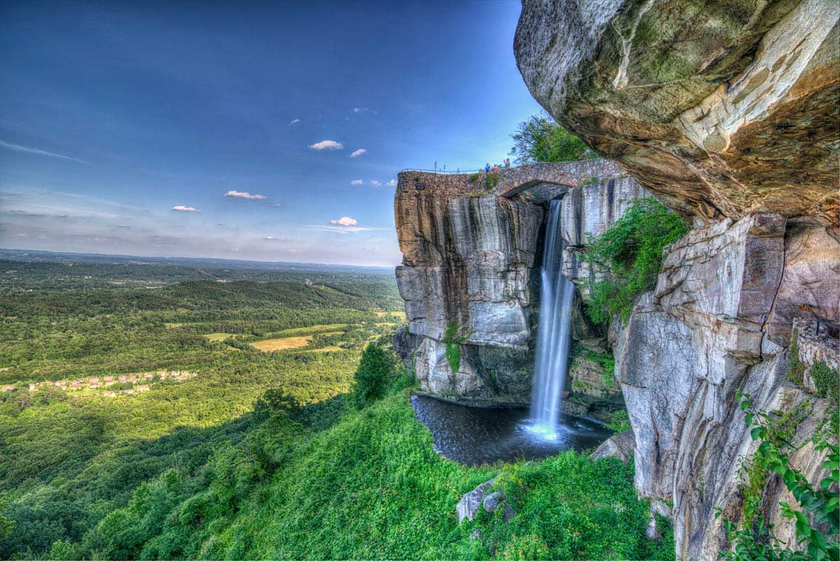 sweet-magnolia-tours-chattanooga-rock-city-gardens-1