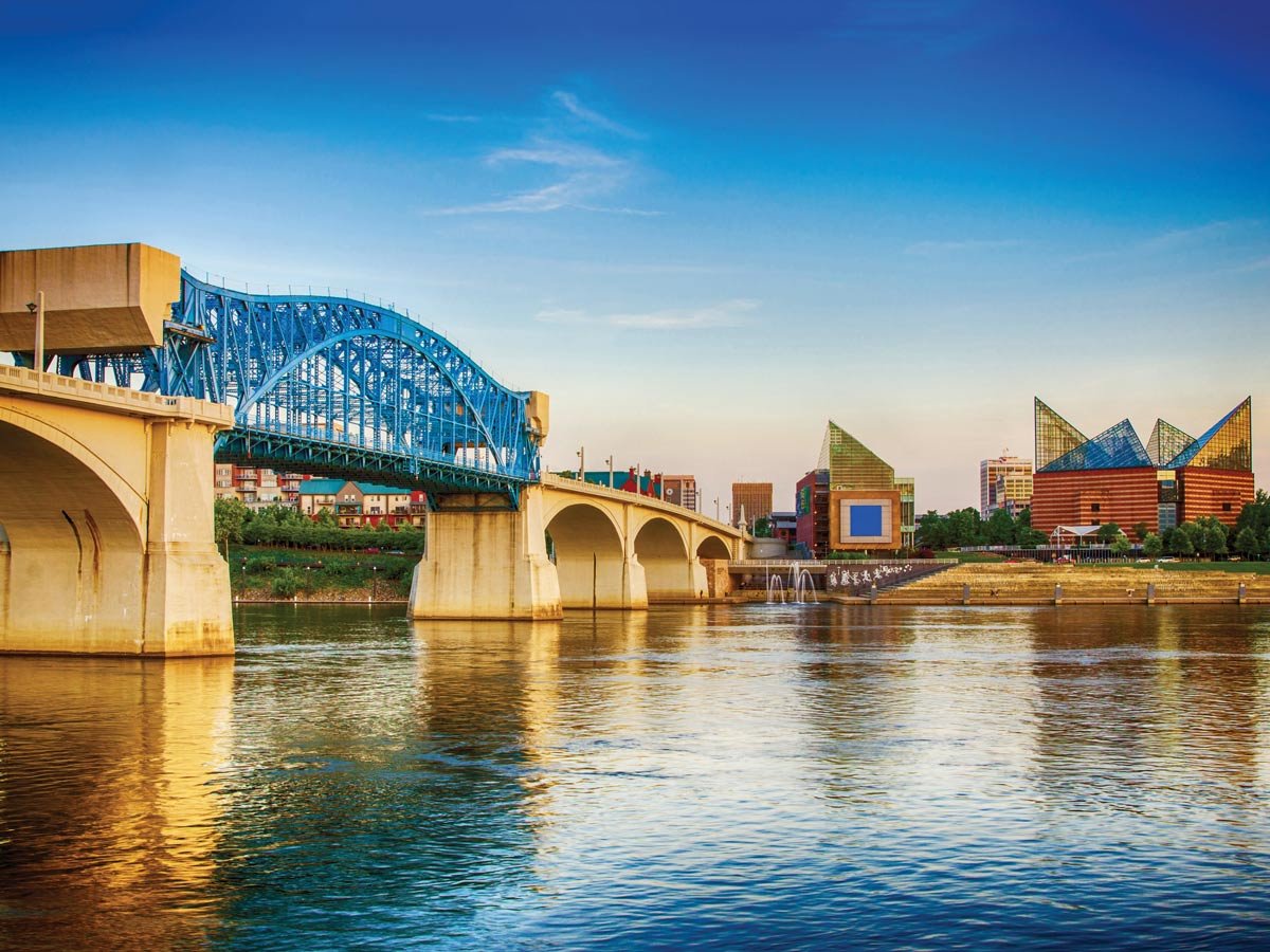 sweet-magnolia-tours-Chatt-Riverfront-Day